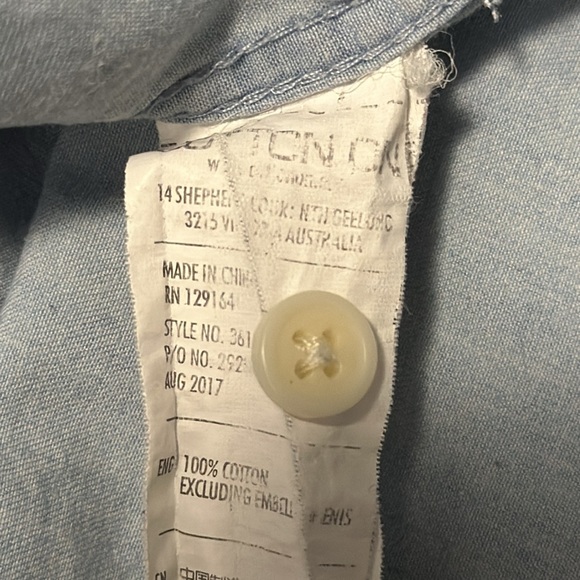 Cotton On Hawaiian Print Button Down Shirt - Picture 5 of 6